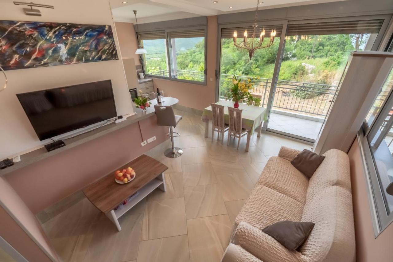 Villa Montenegrina Petrovac Bagian luar foto