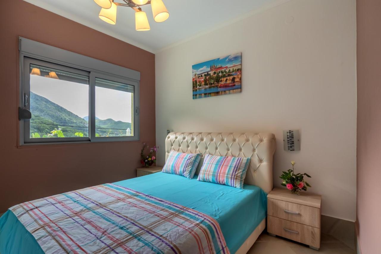 Villa Montenegrina Petrovac Bagian luar foto